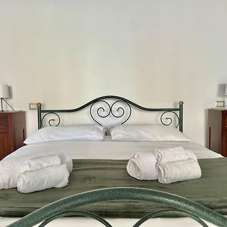 Casa Nel Verde - 4 Posti Letto Apartment เคียราวาลเล ภายนอก รูปภาพ